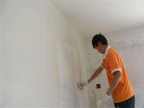 自建房墙面粉刷后一直有漆在地上，有好的办法弄干净吗？