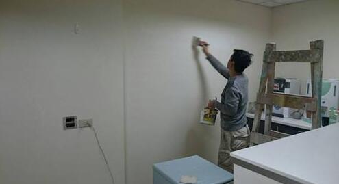 农村房屋墙面装修油漆很重要,把握油漆质量关更安全