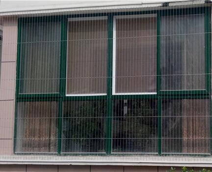 农村房屋为防小偷装防盗窗,多少钱一平方,有哪些种类的防盗窗