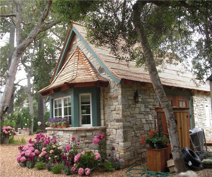 在农村老家建了个小房子，这样装修简单又舒适！