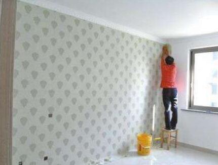 农村自建房刚粉刷好的可以贴墙纸吗，需要注意什么