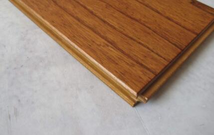 自建房卧室铺的多层实木地板有多厚?环保水平如何?