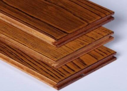 自建房卧室铺的多层实木地板有多厚?环保水平如何?