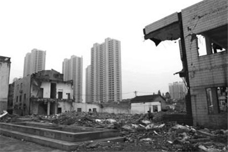 旧城改造需要注意什么？重庆城中村改造赔偿标准是怎样？