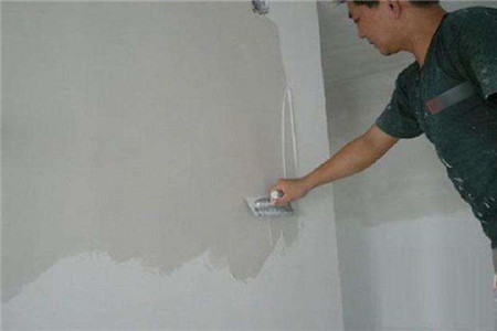 如何给墙面刮腻子粉？步骤有哪些？老师傅手把手教你！