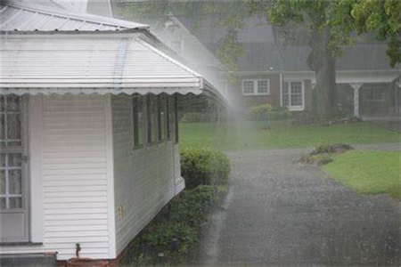 买房子时下大雨好不好